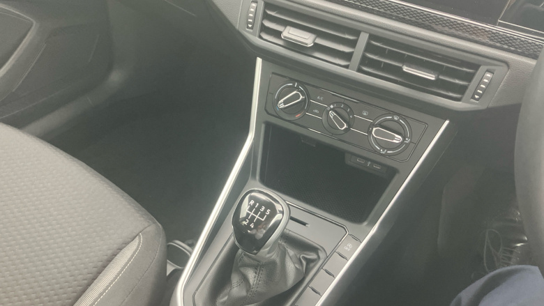 Volkswagen Polo 1.0 Life 5dr Petrol Hatchback